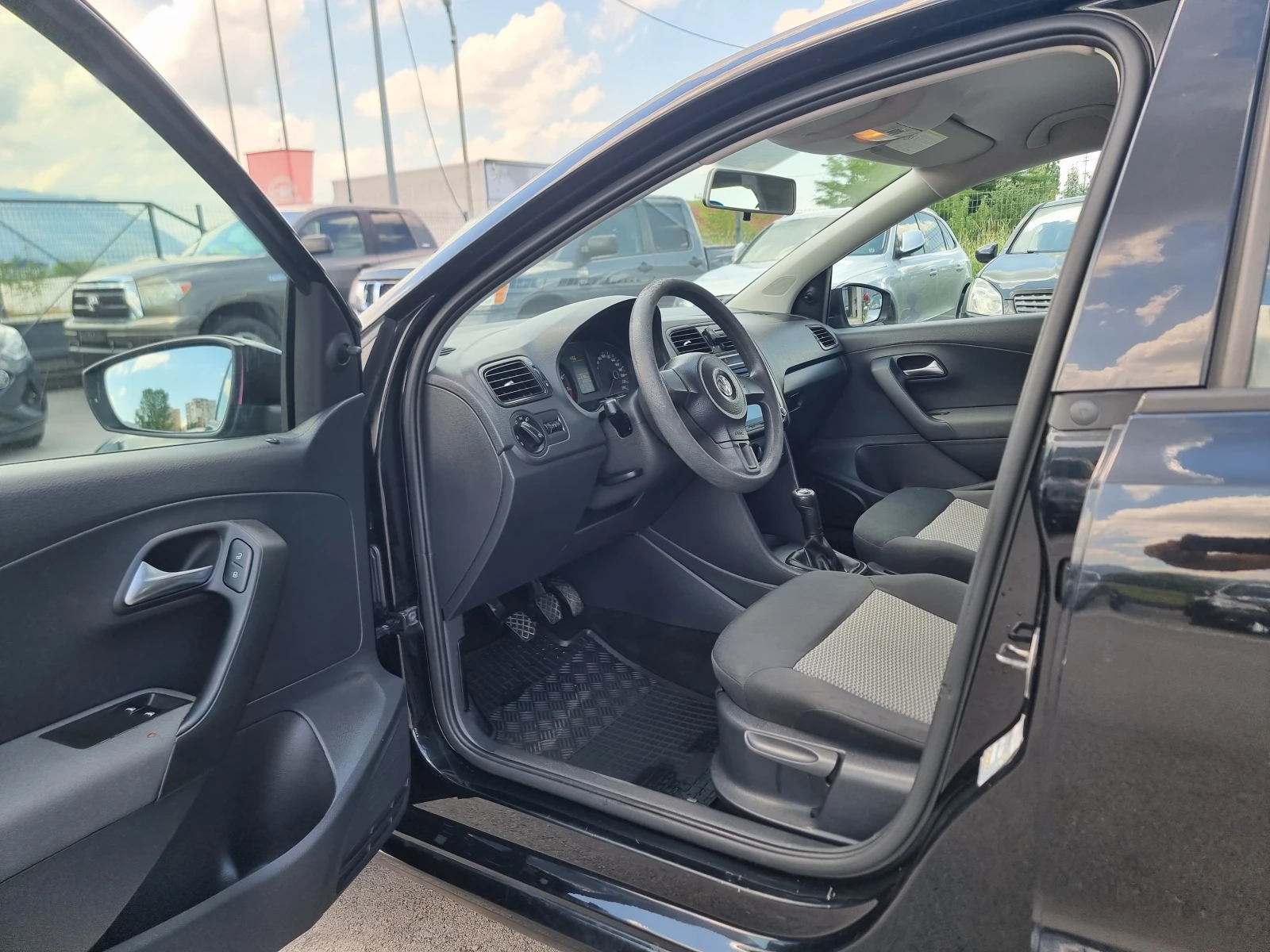 VW Polo 1.2I | Mobile.bg � ����������� 10