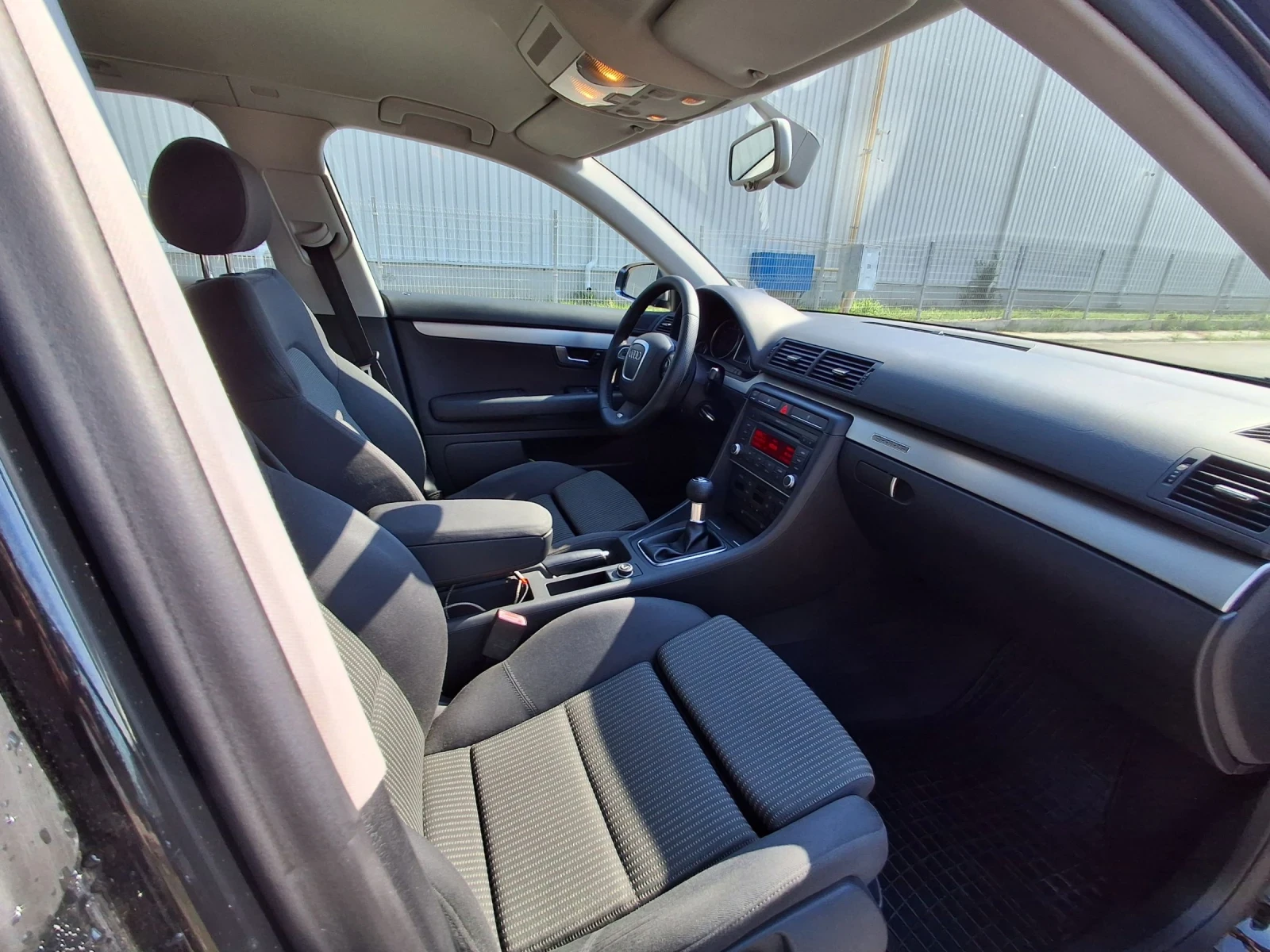 Audi A4 1.8t quattro, снимка 14 - Автомобили и джипове - 55003740
