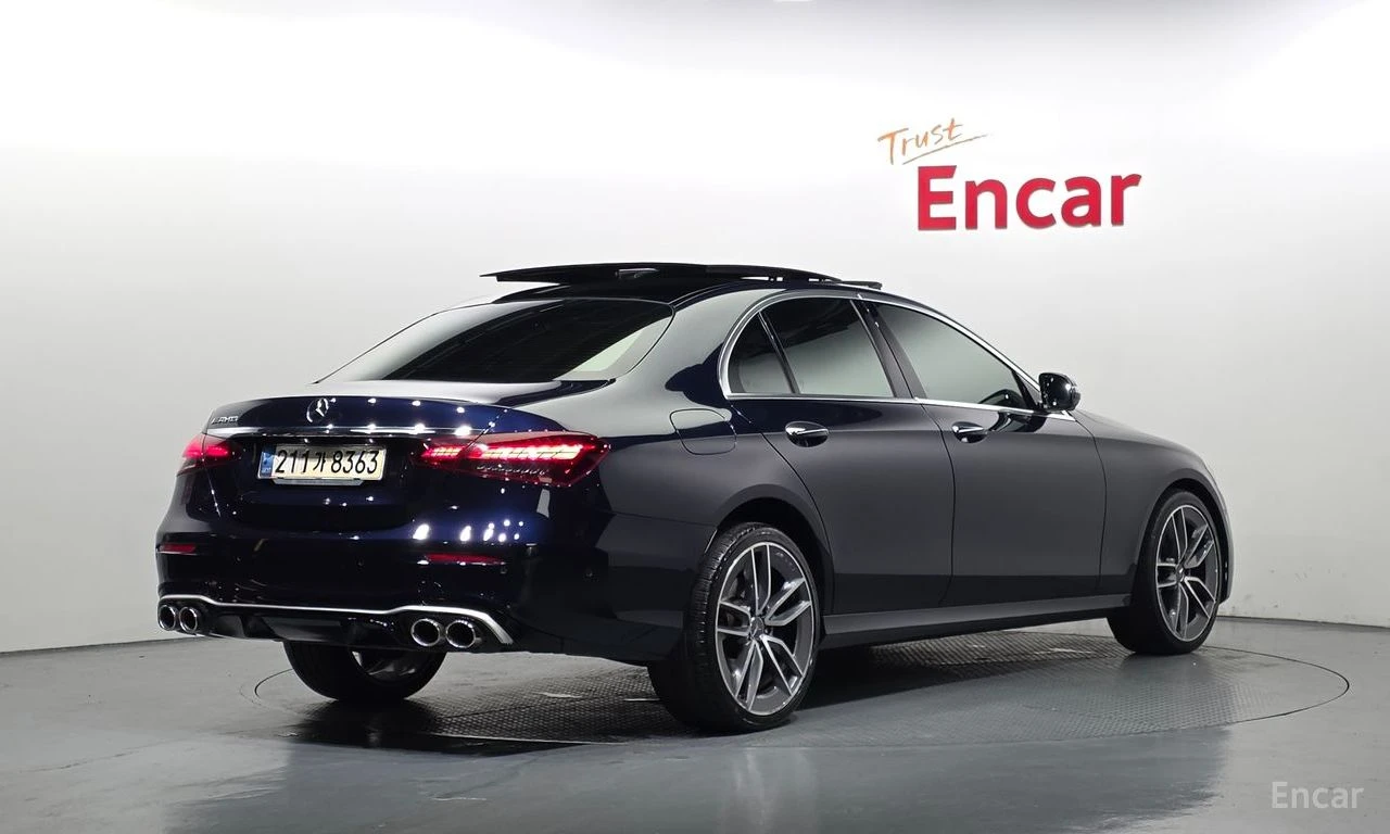 Mercedes-Benz E 350 AMG* LINE* 4MATIC* BURMESTER* ХЕДЪП* LANE* ASSIST*, снимка 2 - Автомобили и джипове - 55004154
