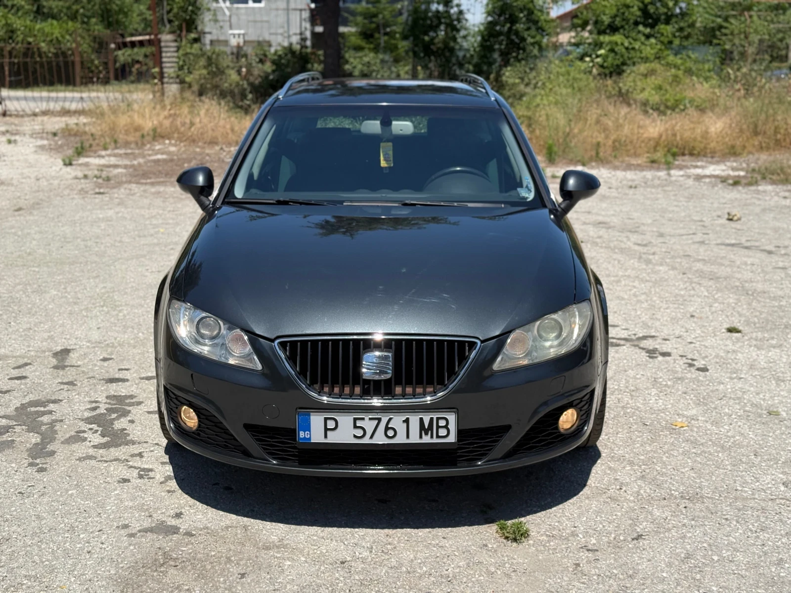 Seat Exeo 2.0tdi 2011г 6 скорости , снимка 2 - Автомобили и джипове - 55069375