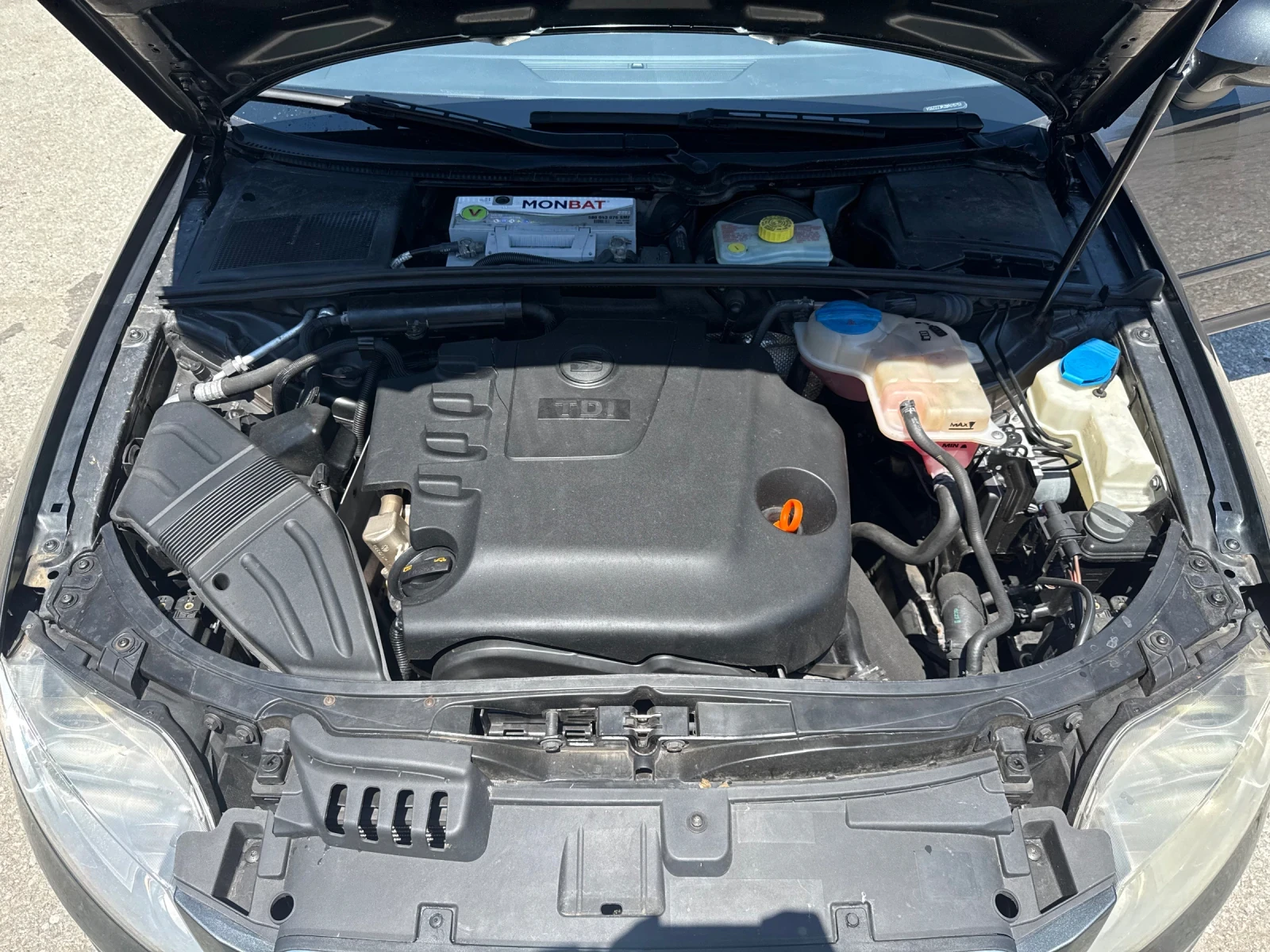 Seat Exeo 2.0tdi 2011г 6 скорости , снимка 15 - Автомобили и джипове - 55069375