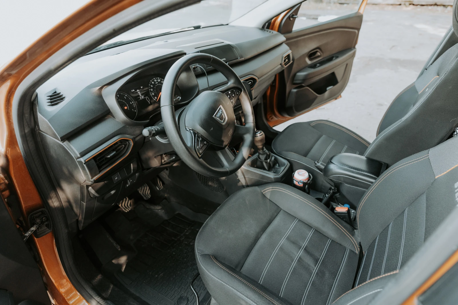 Dacia Sandero Stepway ECO-G 100/Газ-Бензин, снимка 8 - Автомобили и джипове - 55436059