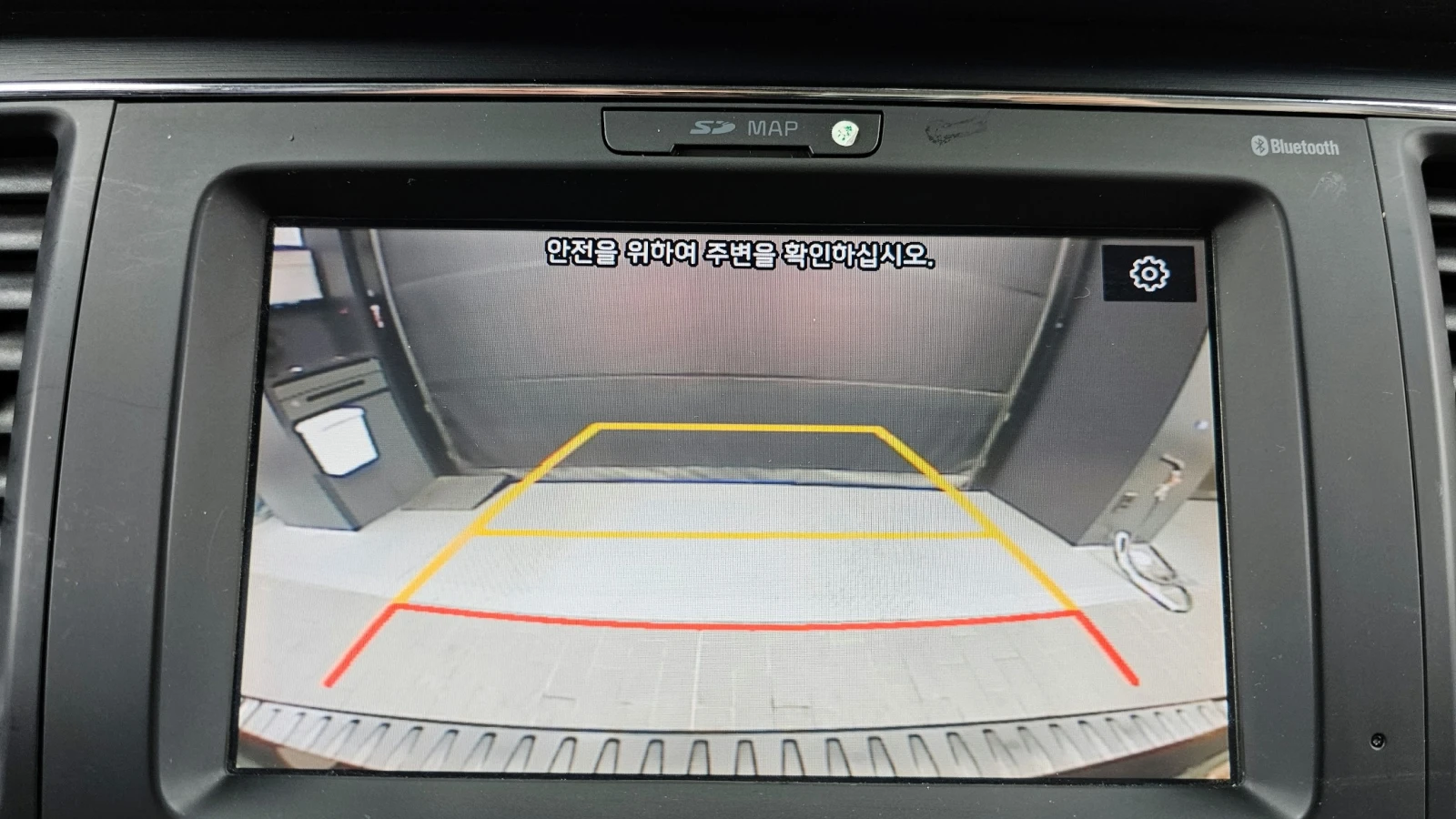 Kia Carnival LUXURY 2.2* 9 МЕСТА* ПОДГРЕВ ВОЛАН/СЕДАЛКИ, снимка 15 - Автомобили и джипове - 55626267