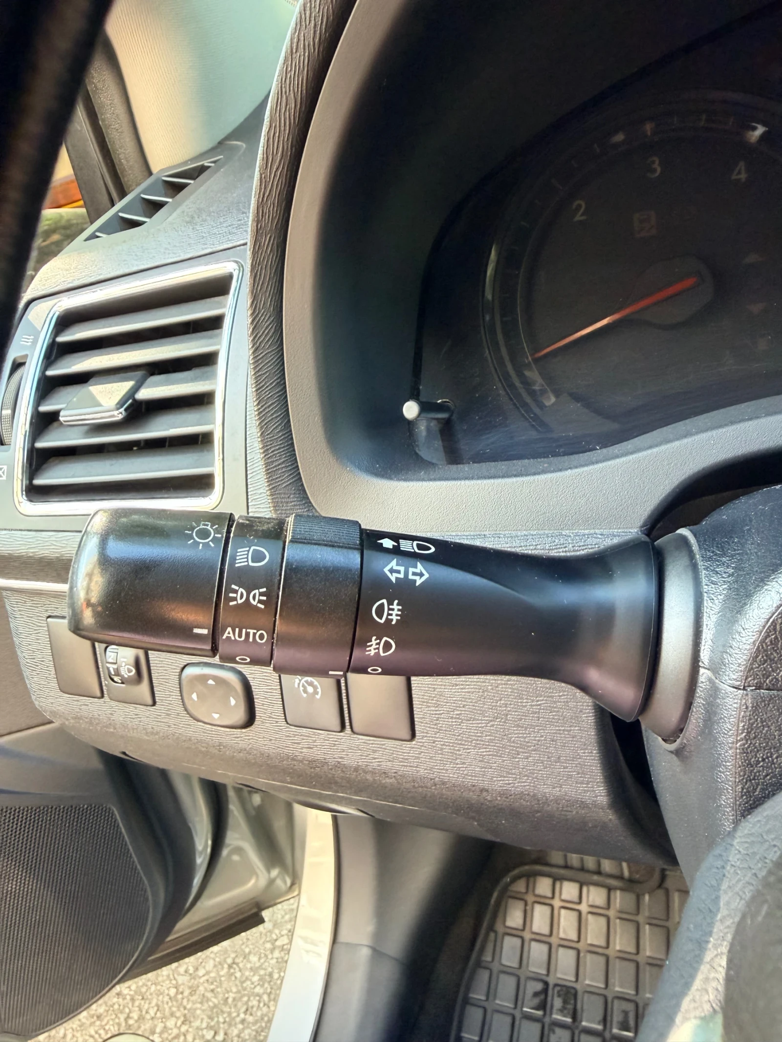 Toyota Avensis 2.0TDI , снимка 12 - Автомобили и джипове - 55877797