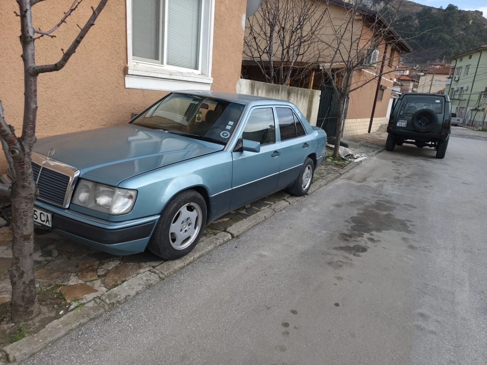 Mercedes-Benz 124 2.5, снимка 13 - Автомобили и джипове - 56716594