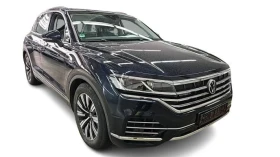     VW Touareg 3.0 ELEGANCE 4MOTION HYBRID   381  
