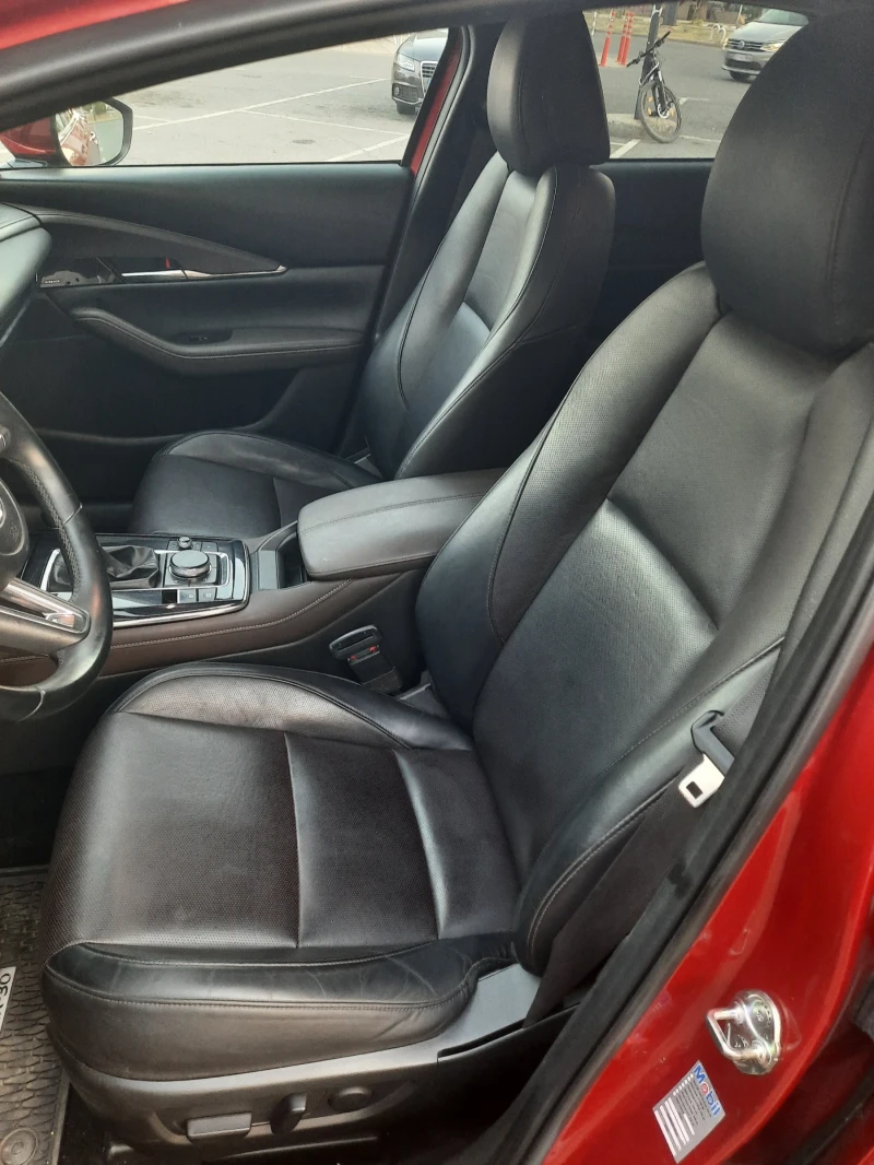 Mazda CX-30 1.8 D, снимка 8 - Автомобили и джипове - 48072574