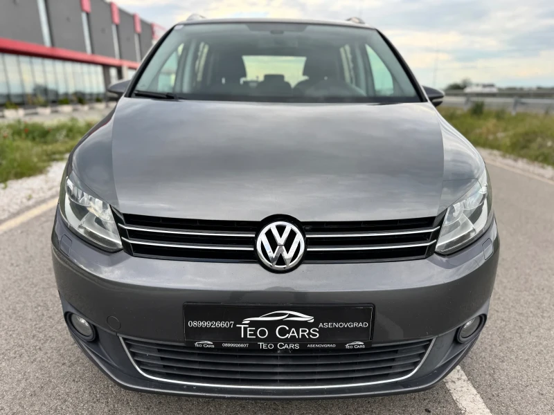 VW Touran 2.0 TDI / NAVI / PANORAMA / PODGREV / PARKTRONIC , снимка 2 - Автомобили и джипове - 50464274