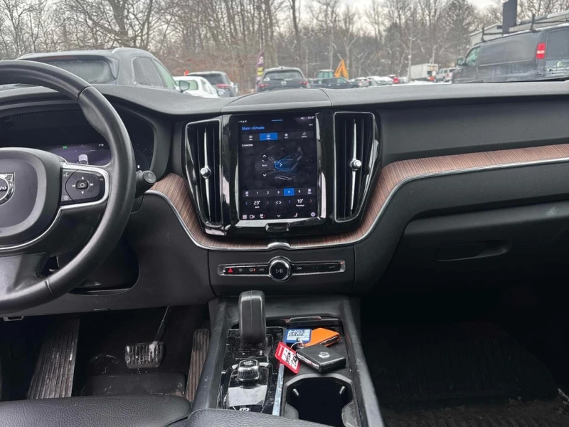 Volvo XC60 * Momentum * CARFAX * БЕЗ ПЪРВОНАЧАЛНА ВНОСКА, снимка 9 - Автомобили и джипове - 52877780