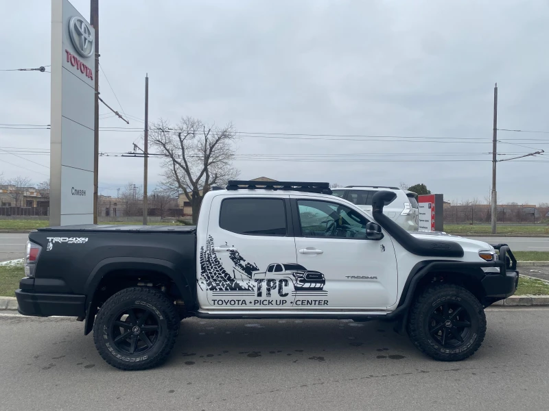 Toyota Tacoma 3.5 Double cab, снимка 4 - Автомобили и джипове - 53340334