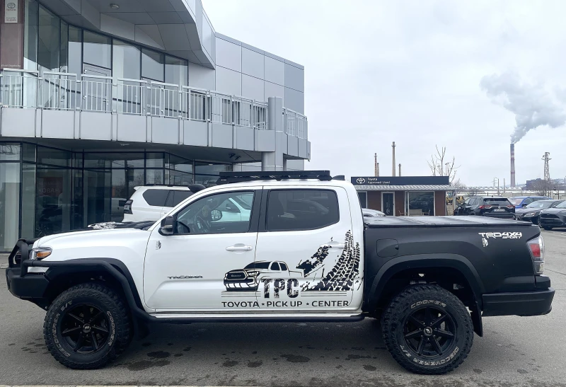 Toyota Tacoma 3.5 Double cab, снимка 8 - Автомобили и джипове - 53340334