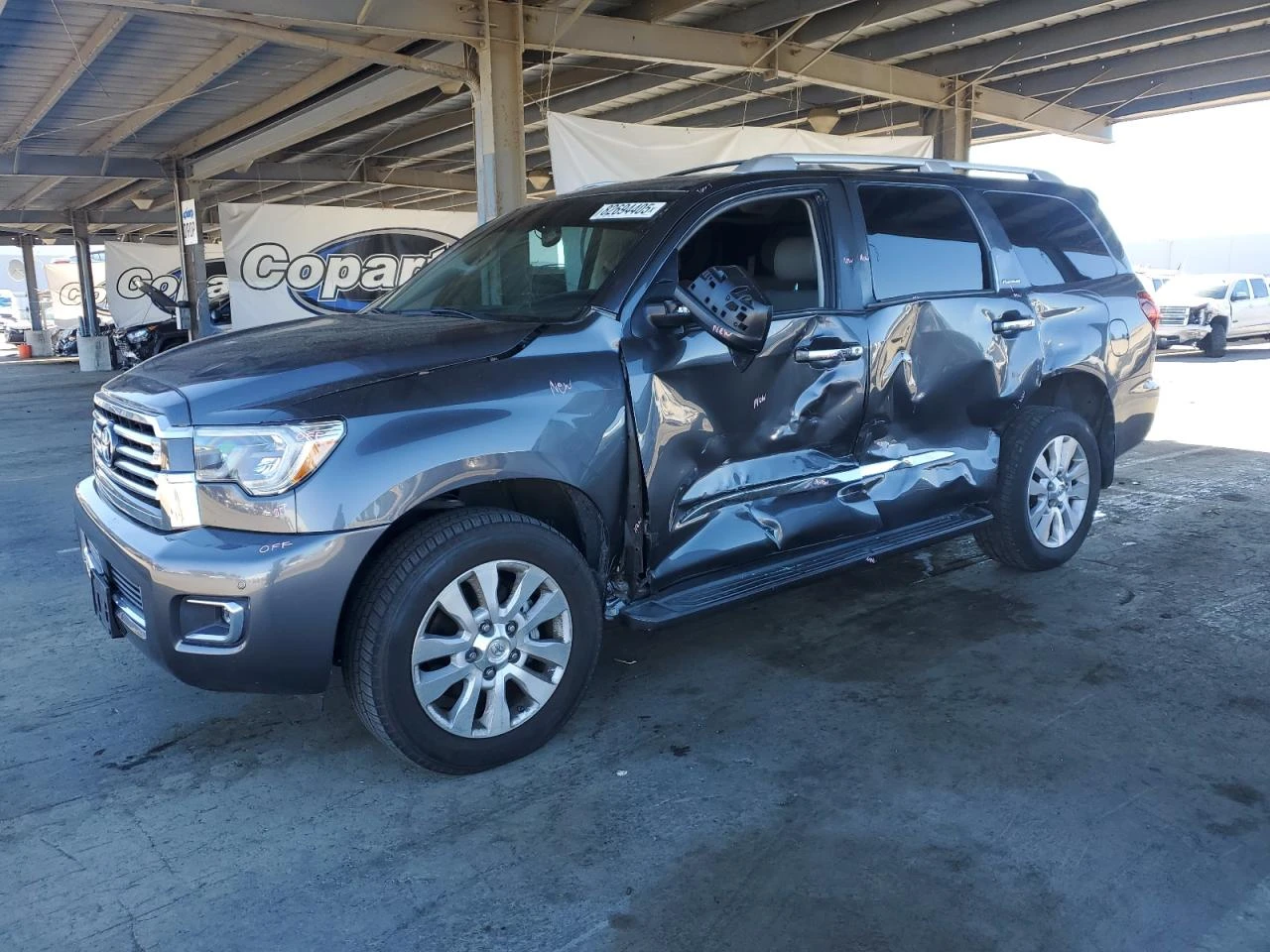 Toyota Sequoia PLATINUM AWD/АВТОКРЕДИТИРАНЕ, снимка 1