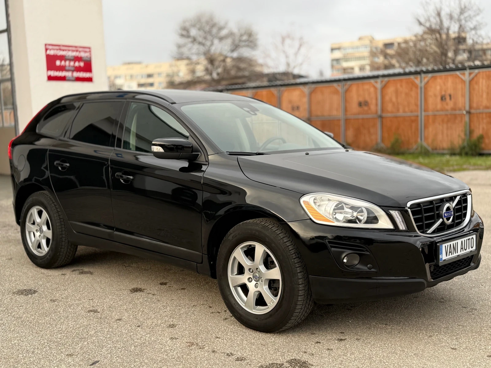 Volvo XC60 2.4D5 FWD, снимка 1