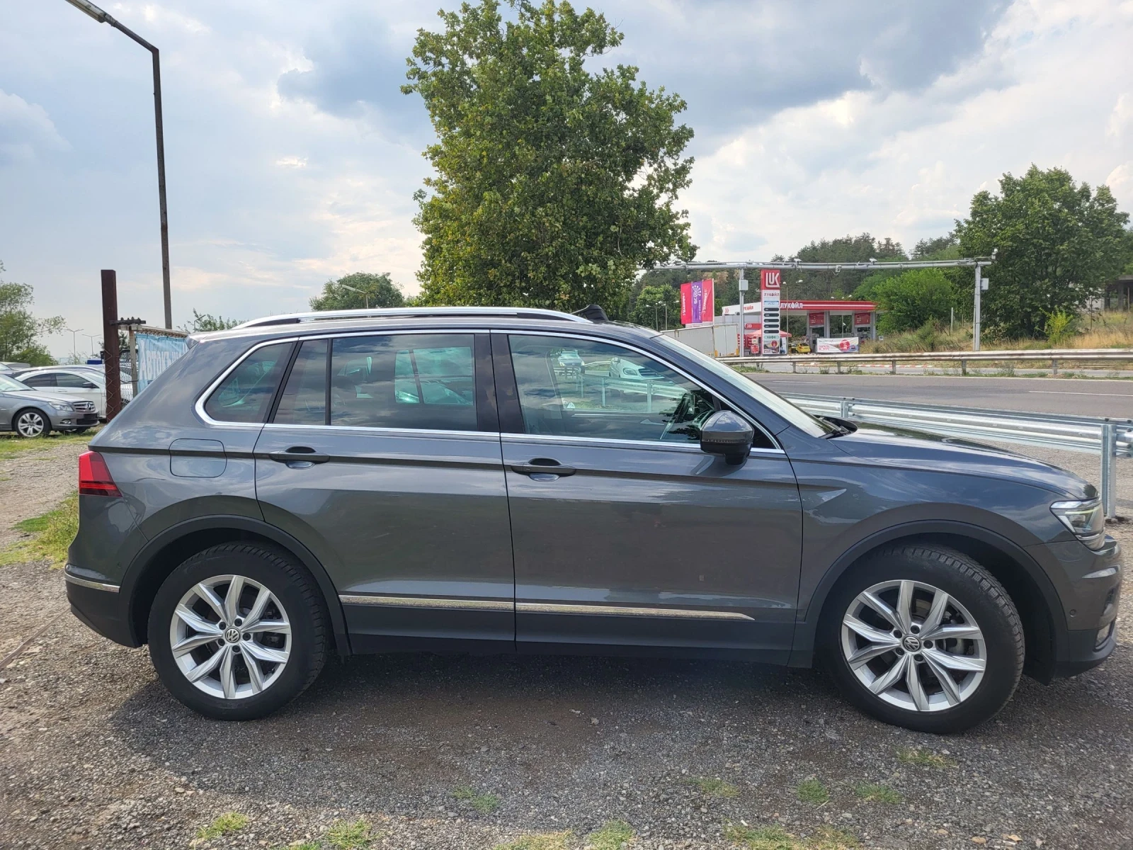 VW Tiguan 2, 0TDI/PANOR/VIRTUAL/HIGHLEIN - изображение 3