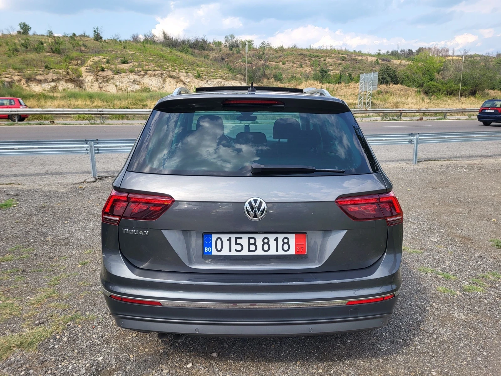 VW Tiguan 2, 0TDI/PANOR/VIRTUAL/HIGHLEIN - изображение 4