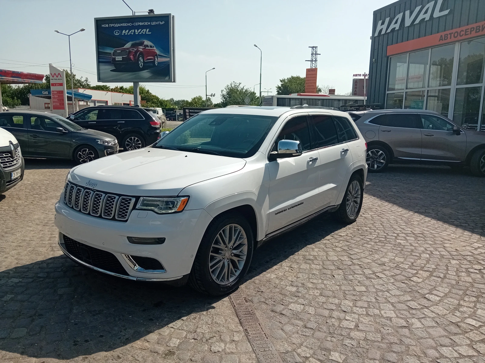 Jeep Grand cherokee HEMI Summit 5.7i - изображение 2