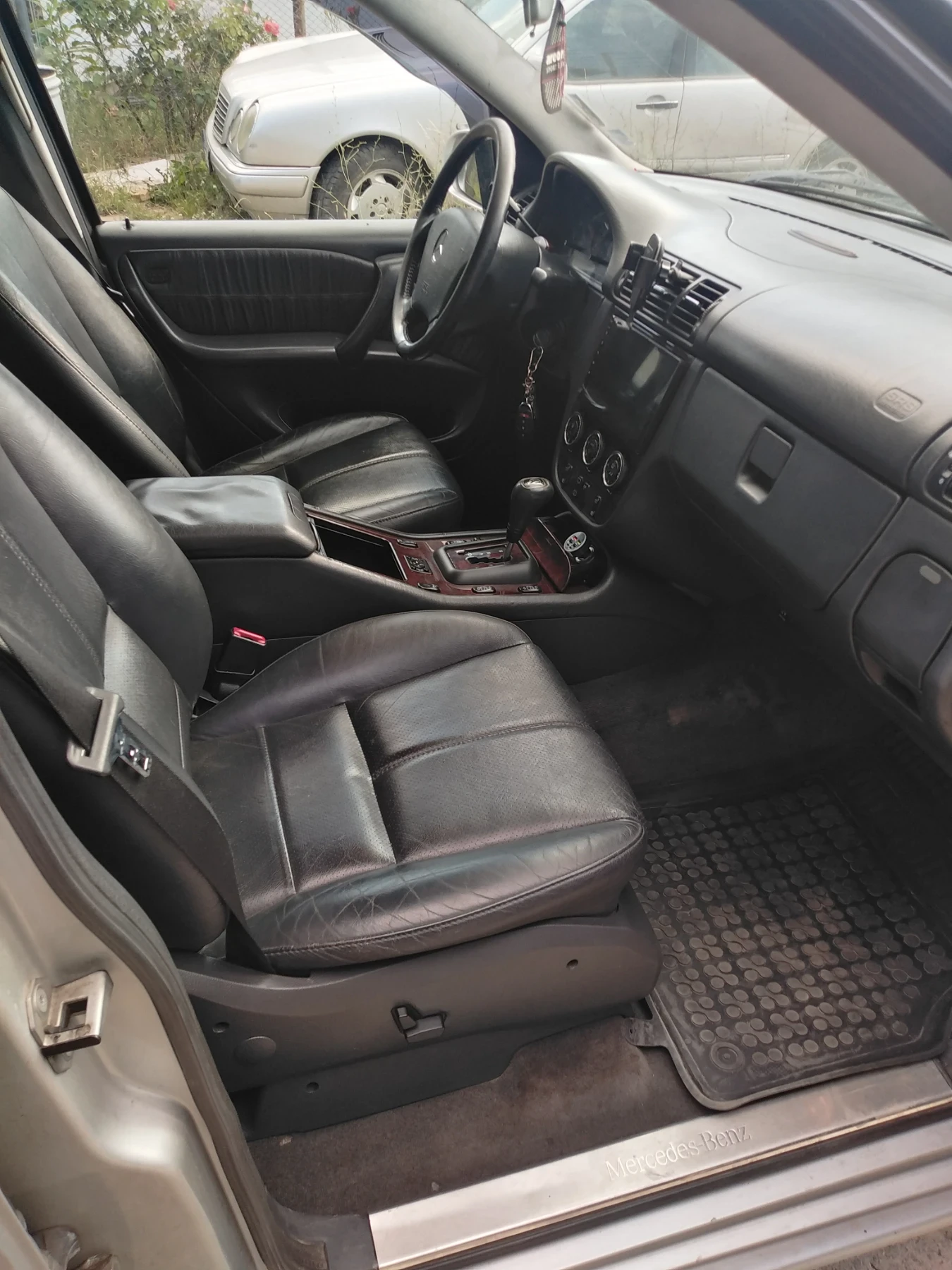 Mercedes-Benz ML 270 2700 - изображение 8