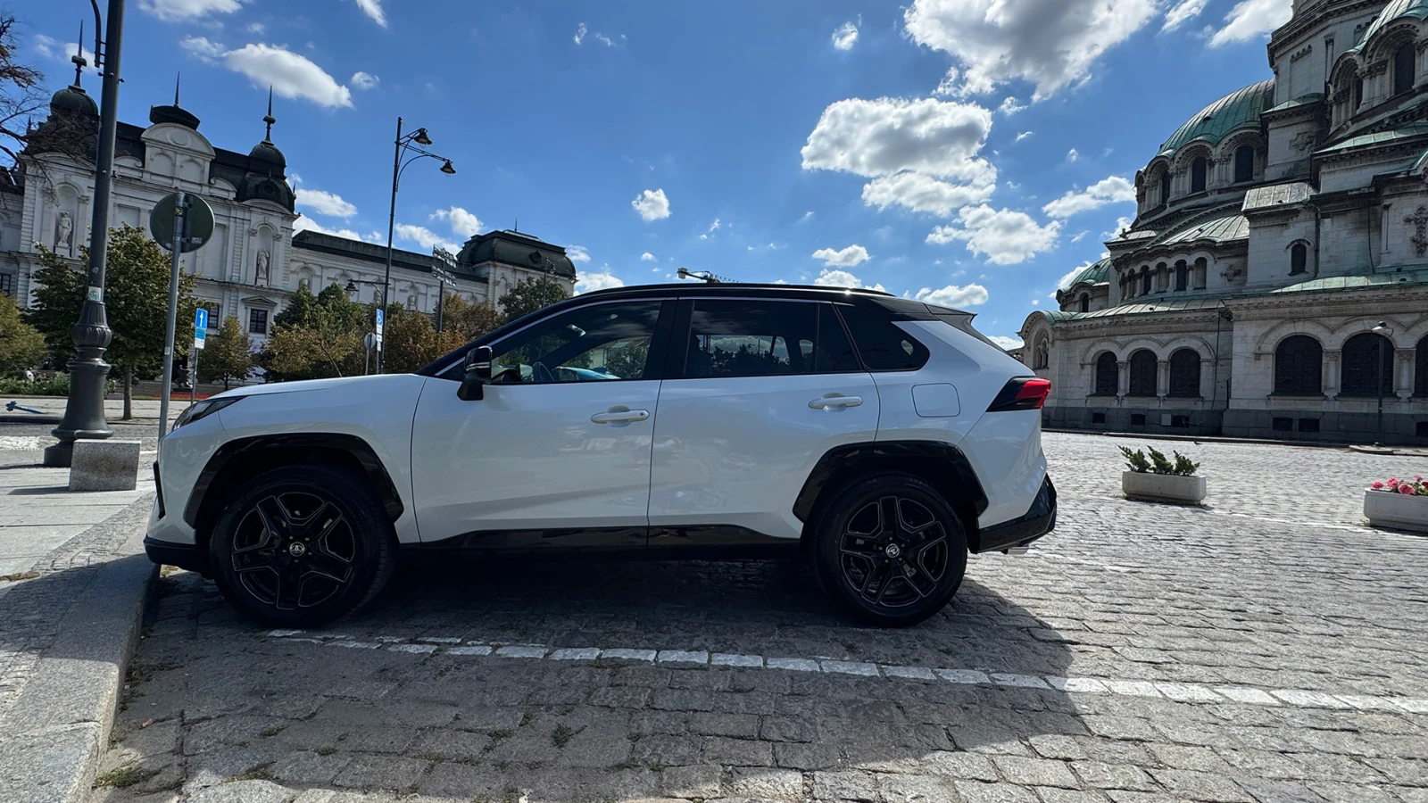 Toyota Rav4 2.5 GR SPORT AWD, НАЛИЧНА с преглед от ТМ АУТО - изображение 2