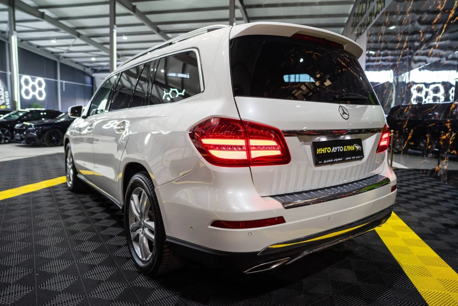 Mercedes-Benz GLS 500 4MATIC 7-МЕСТЕН DESIGNO ПАНО B&O ЛИЗИНГ 100% - изображение 6