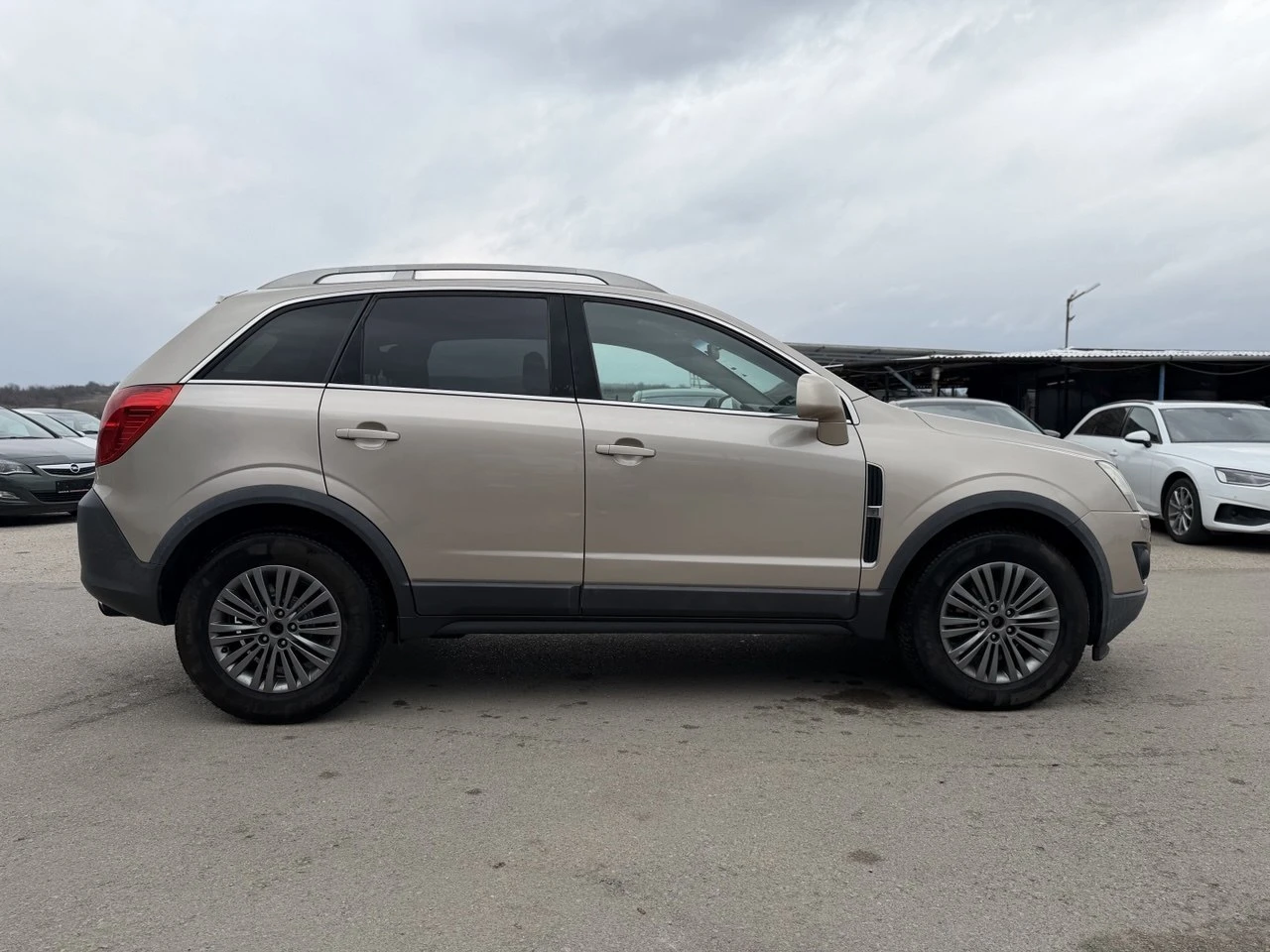 Opel Antara 2.2CDTI FACE 4x4 NAVI, снимка 7 - Автомобили и джипове - 53913318