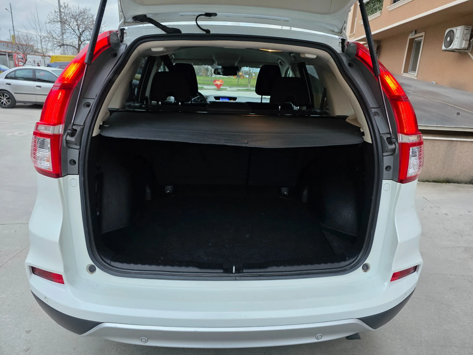 Honda Cr-v 1.6 i-DTEC AWD 9SPEED, снимка 6 - Автомобили и джипове - 53940944