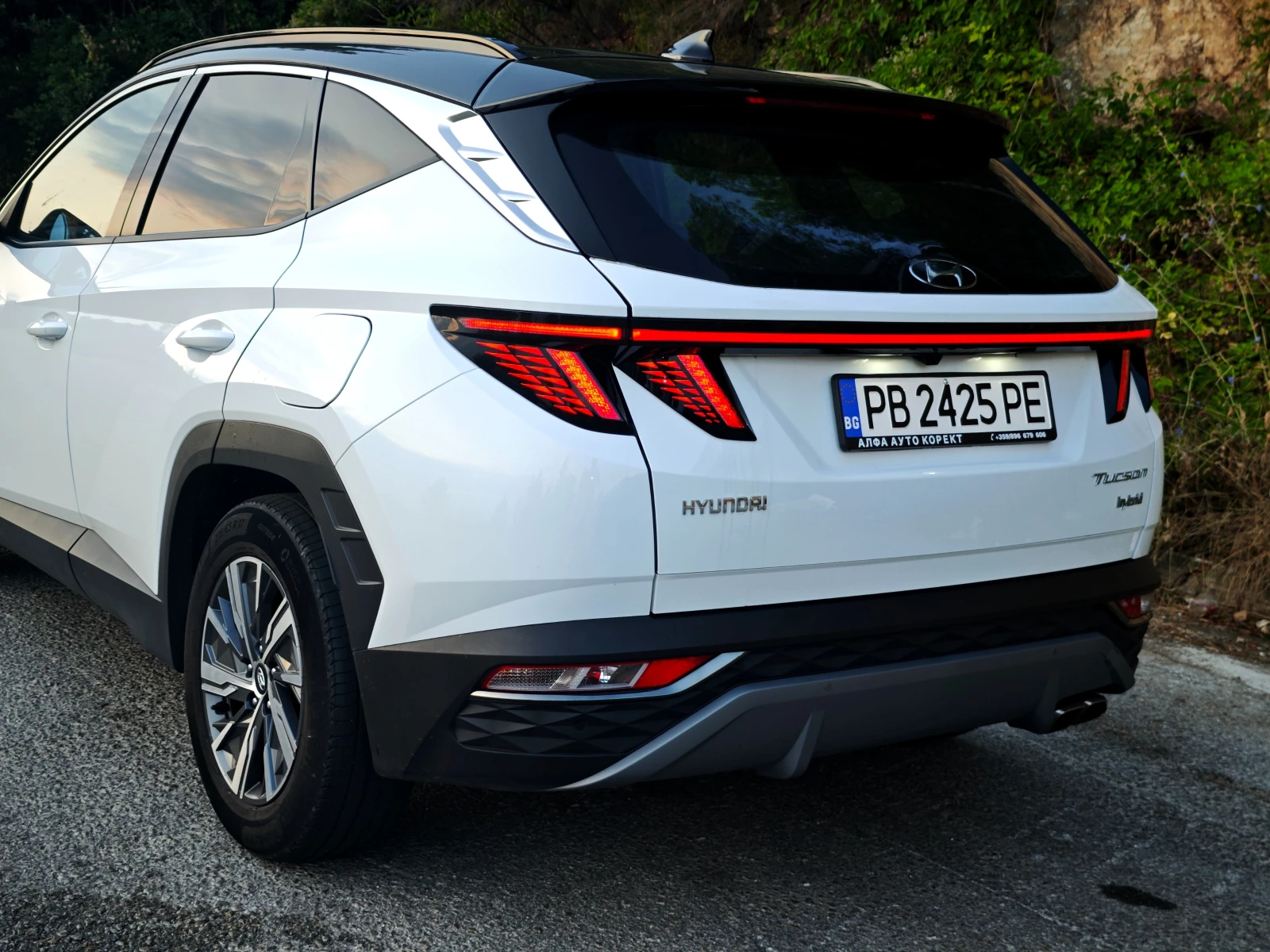 Hyundai Tucson 1.6т-гди169кв.Хибрид, смарт нави дст, снимка 3 - Автомобили и джипове - 54095719