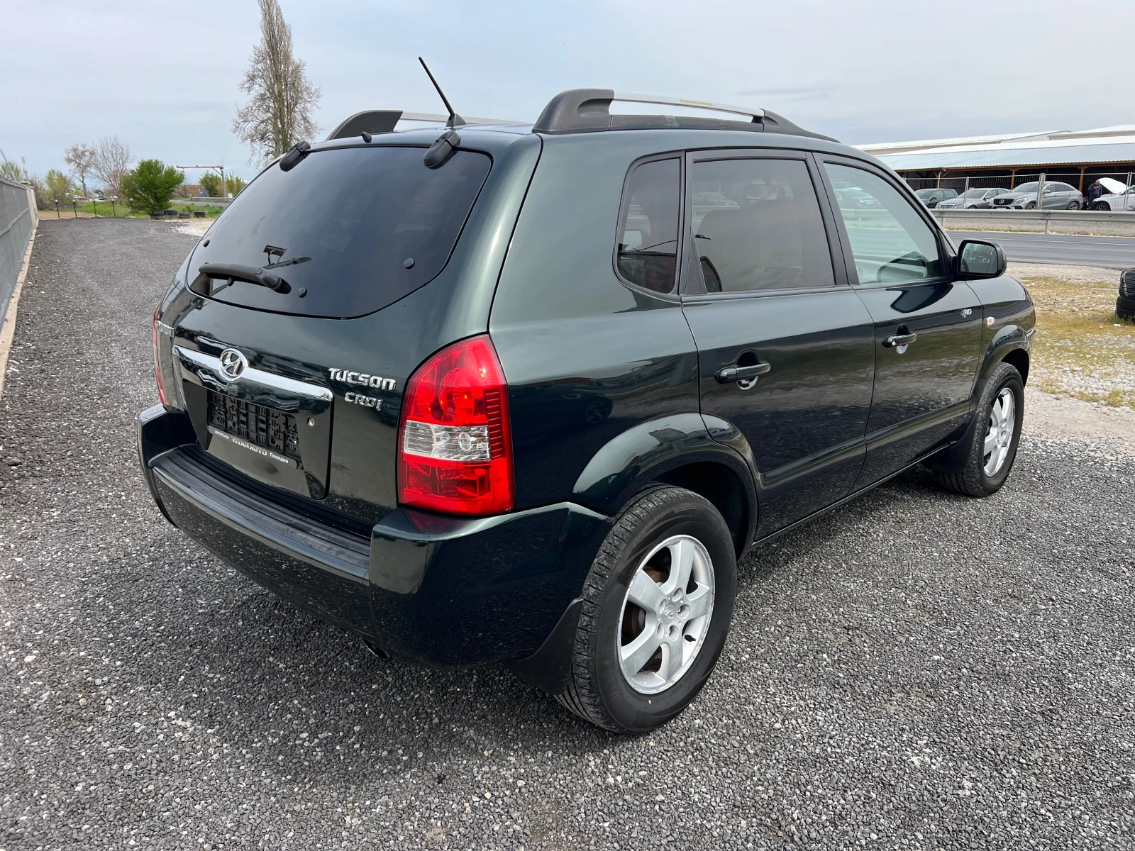 Hyundai Tucson 2.0 crdi 4x4, снимка 4 - Автомобили и джипове - 54207306