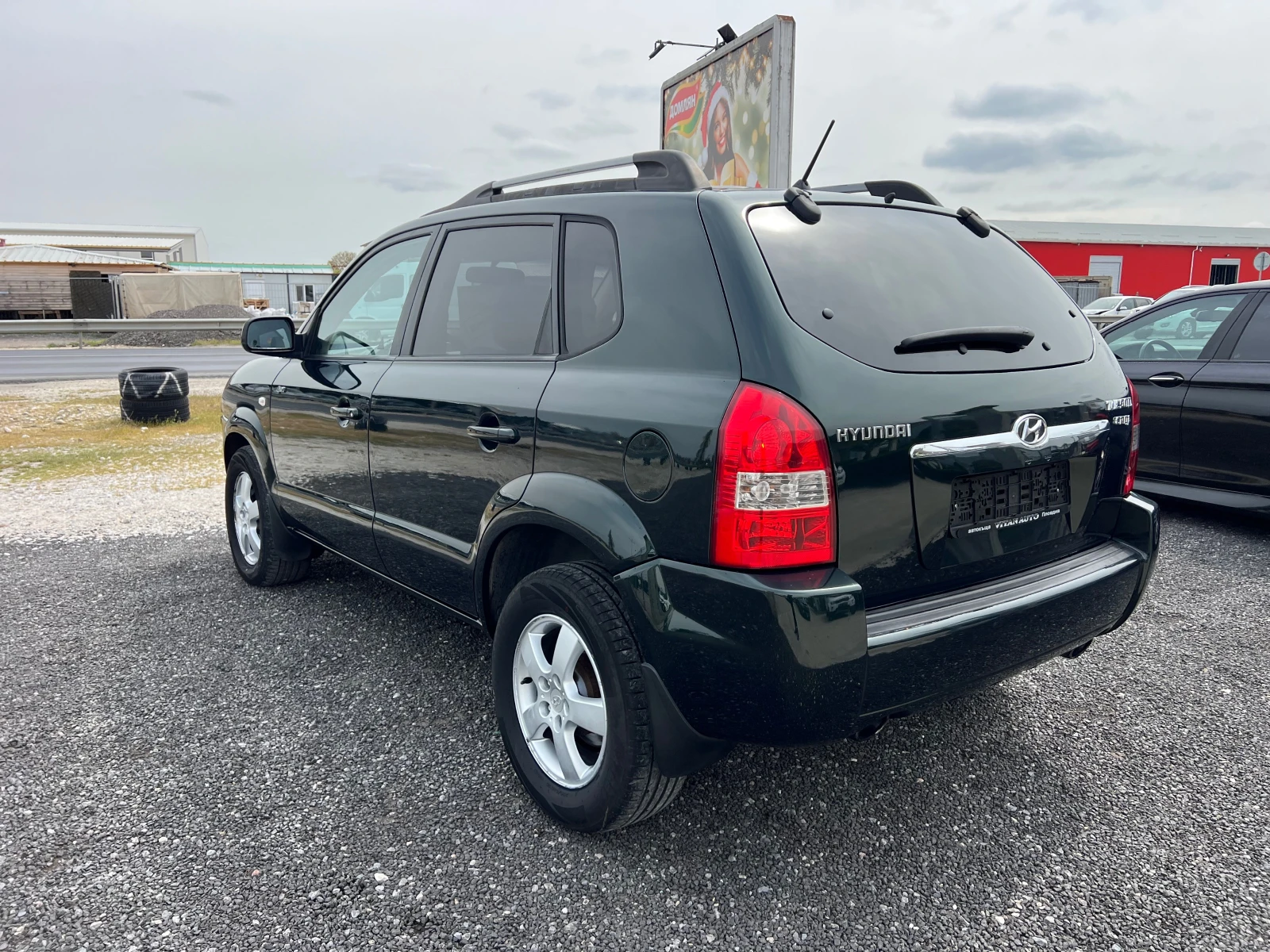 Hyundai Tucson 2.0 crdi 4x4, снимка 6 - Автомобили и джипове - 54207306