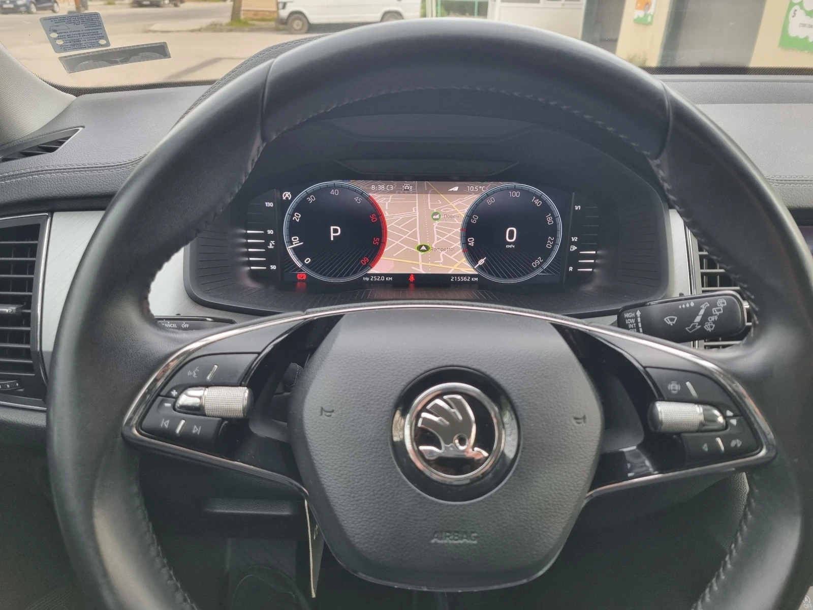 Skoda Kodiaq 2.0TDI/4x4/DIGITAL/KAMERA/7Места, снимка 11 - Автомобили и джипове - 54212003