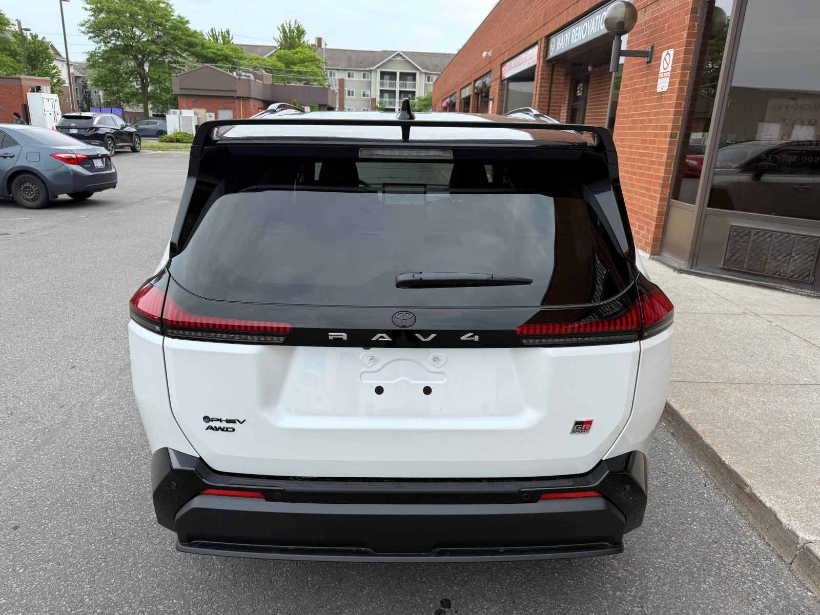 Toyota Rav4 GR Sport* 2.5 PHEV* AWD, снимка 3 - Автомобили и джипове - 54899248