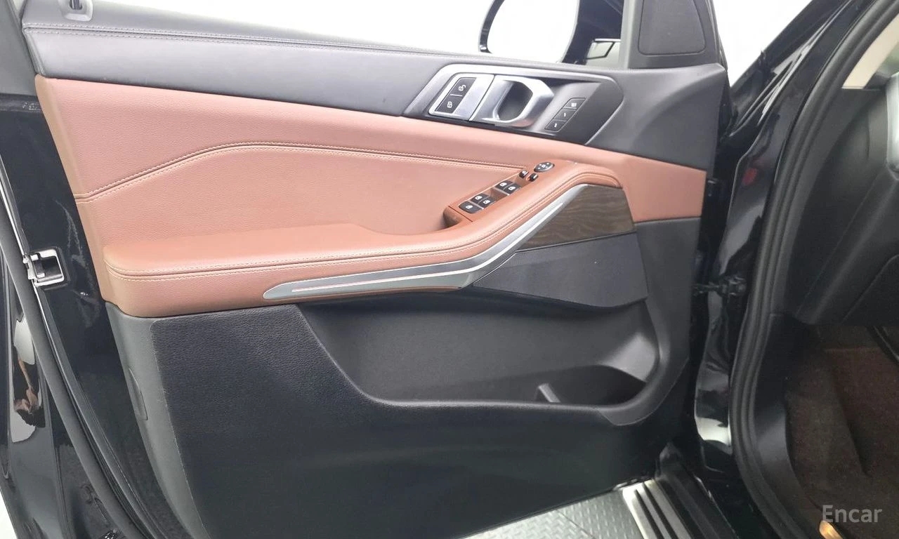 BMW X5 ЛАЗЕРИ * ПОДГРЕВИ * HEAD-UP * KEYLESS, снимка 14 - Автомобили и джипове - 55060388