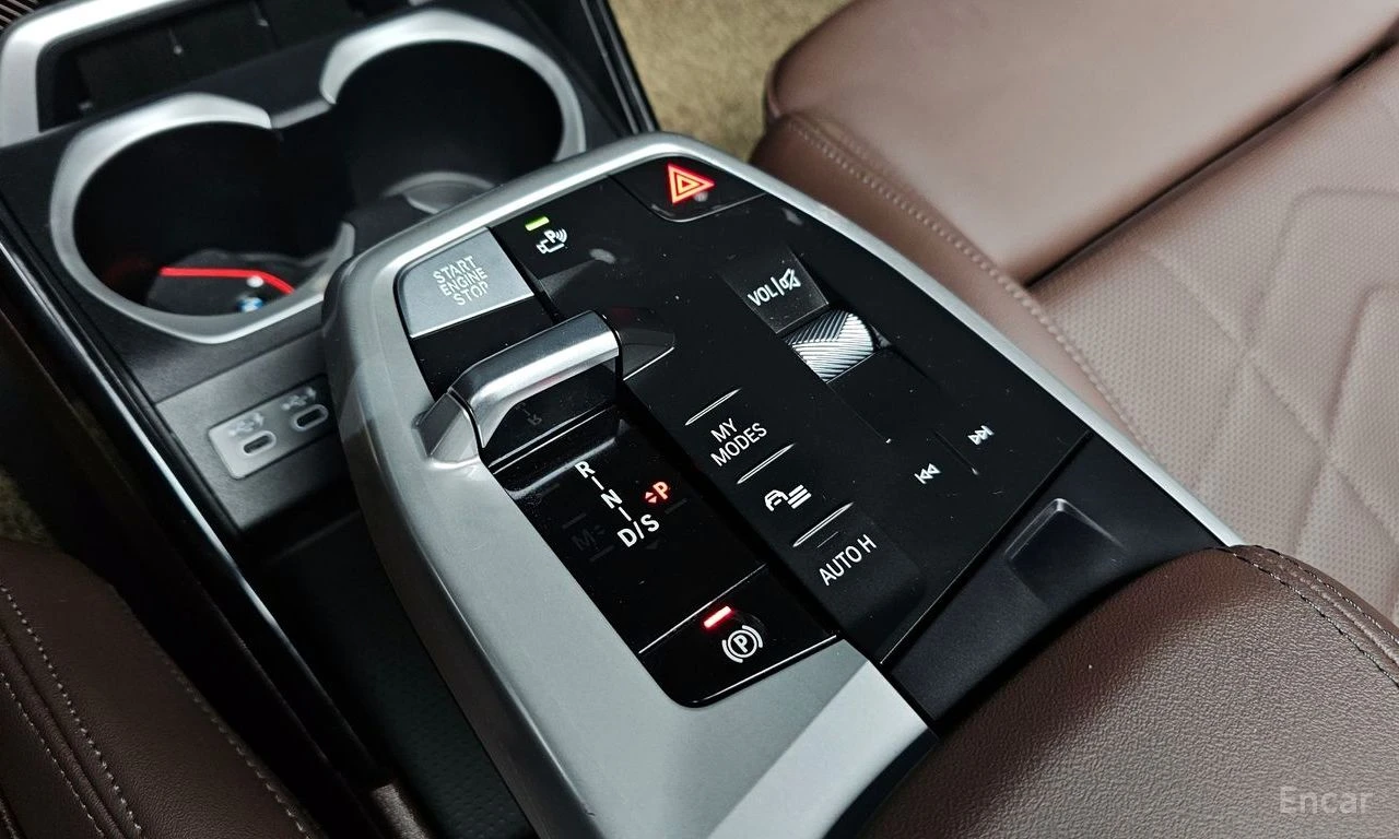 BMW X1 M35i* HARMON* KARDON* ХЕДЪП* 360КАМЕРА* , снимка 11 - Автомобили и джипове - 55422783