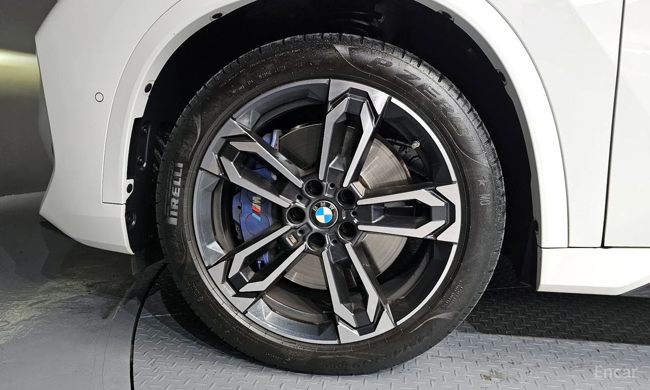 BMW X1 M35i* HARMON* KARDON* ХЕДЪП* 360КАМЕРА* , снимка 6 - Автомобили и джипове - 55422783