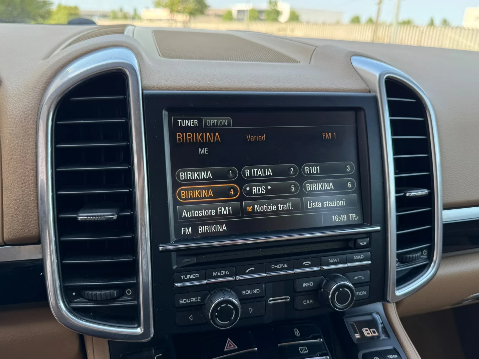 Porsche Cayenne 3.0 Diesel, снимка 16 - Автомобили и джипове - 55423978