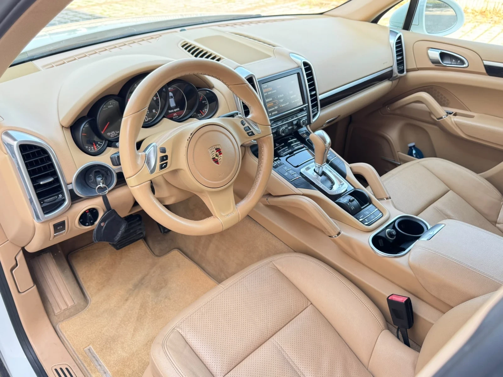 Porsche Cayenne 3.0 Diesel, снимка 17 - Автомобили и джипове - 55423978