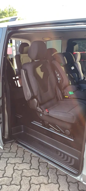 Mercedes-Benz V V250, снимка 3