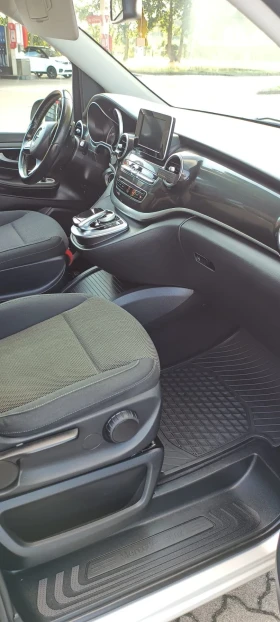 Mercedes-Benz V V250, снимка 10