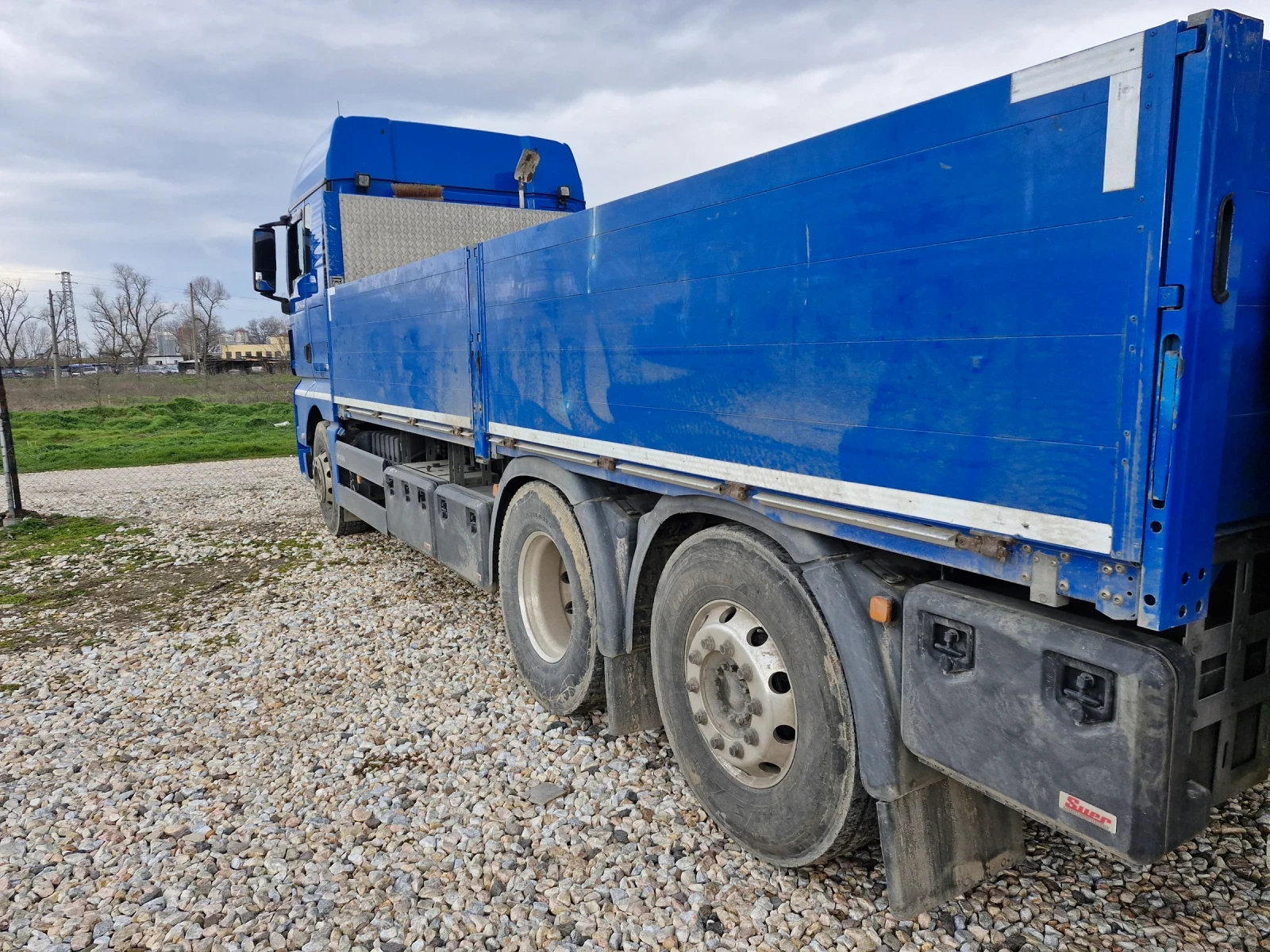 Man Tgx Камион с кран Fassi - изображение 6