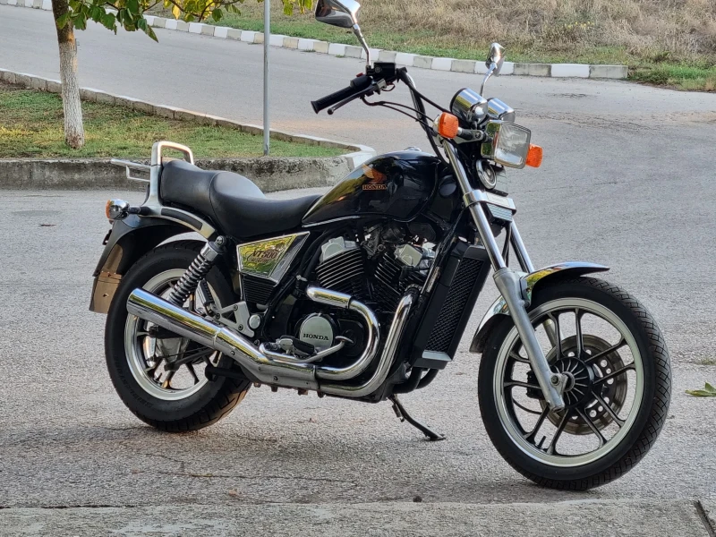 Honda Shadow VT 500 6 СКОРОСТИ А 2, снимка 1 - Мотоциклети и мототехника - 47461095