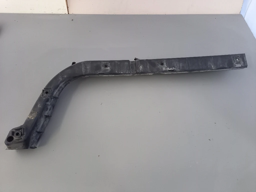 Водач държач задна броня ляв Сеат Ибиза (5)