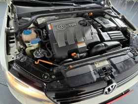 VW Jetta 1.6 TDI BLUEMOTION, снимка 6