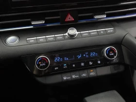 Hyundai Elantra, снимка 17