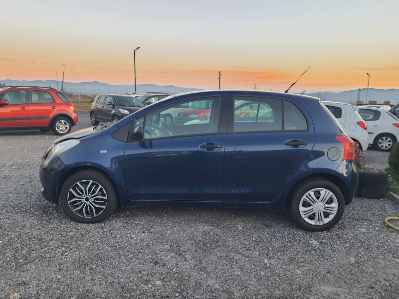 Toyota Yaris 1.3VVT-I , снимка 5 - Автомобили и джипове - 44303384