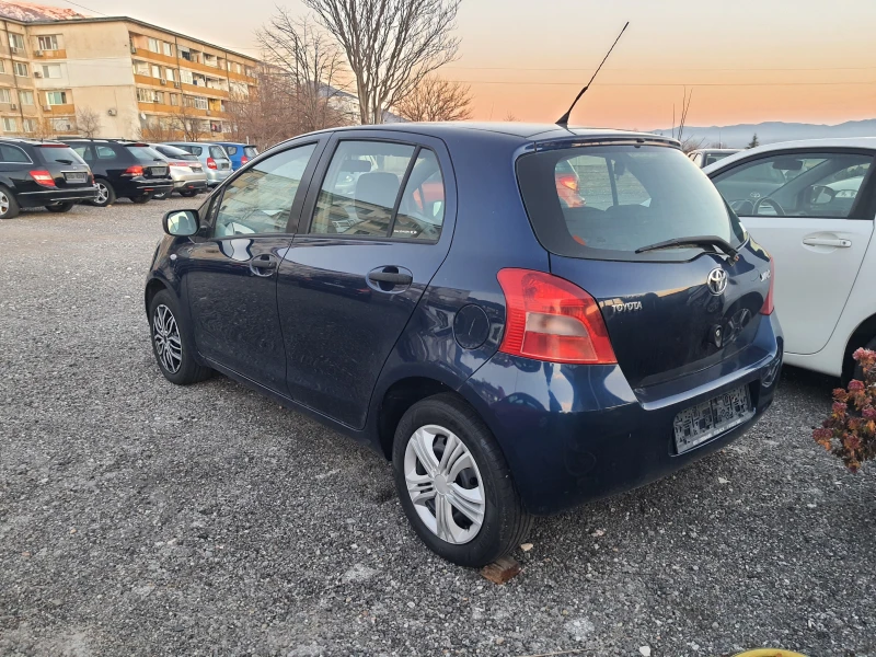 Toyota Yaris 1.3VVT-I , снимка 6 - Автомобили и джипове - 44303384