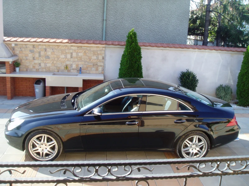 Mercedes-Benz CLS 320, снимка 4 - Автомобили и джипове - 47912351