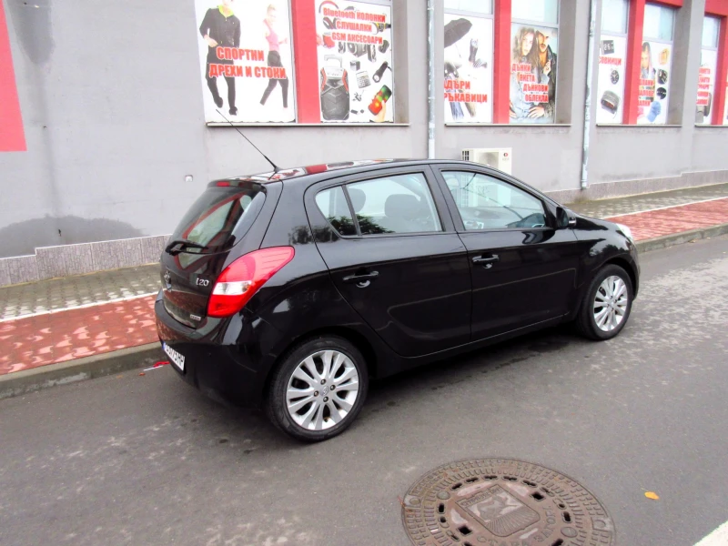 Hyundai I20 1.6 CRDI, снимка 3 - Автомобили и джипове - 48014724