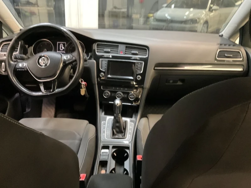 VW Golf 1, 6, снимка 7 - Автомобили и джипове - 49192329