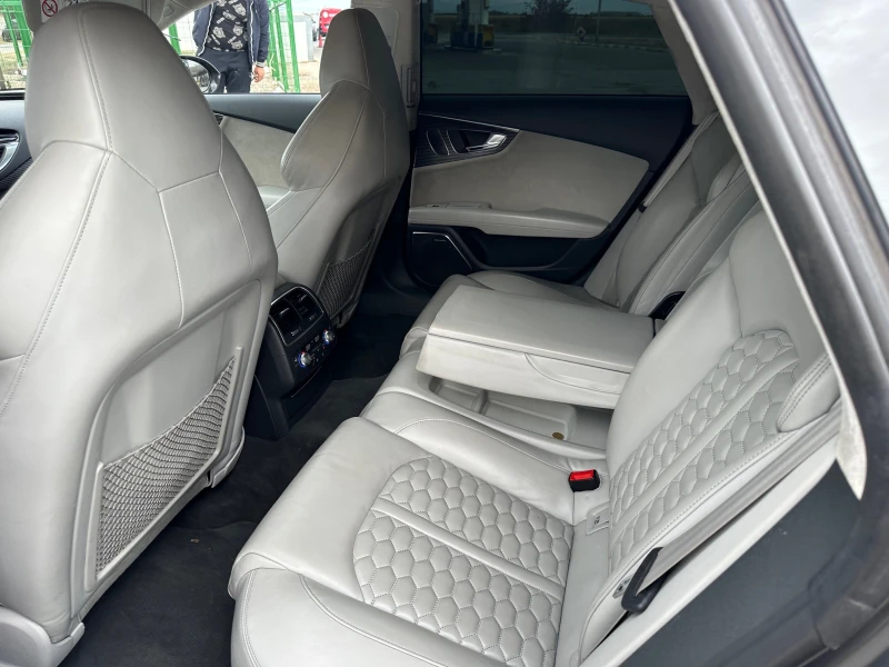 Audi Rs7 Performance Carbon Edition , снимка 17 - Автомобили и джипове - 52224160