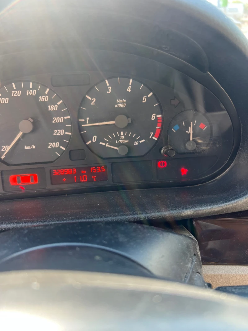 BMW 318 Ci, снимка 9 - Автомобили и джипове - 52475269