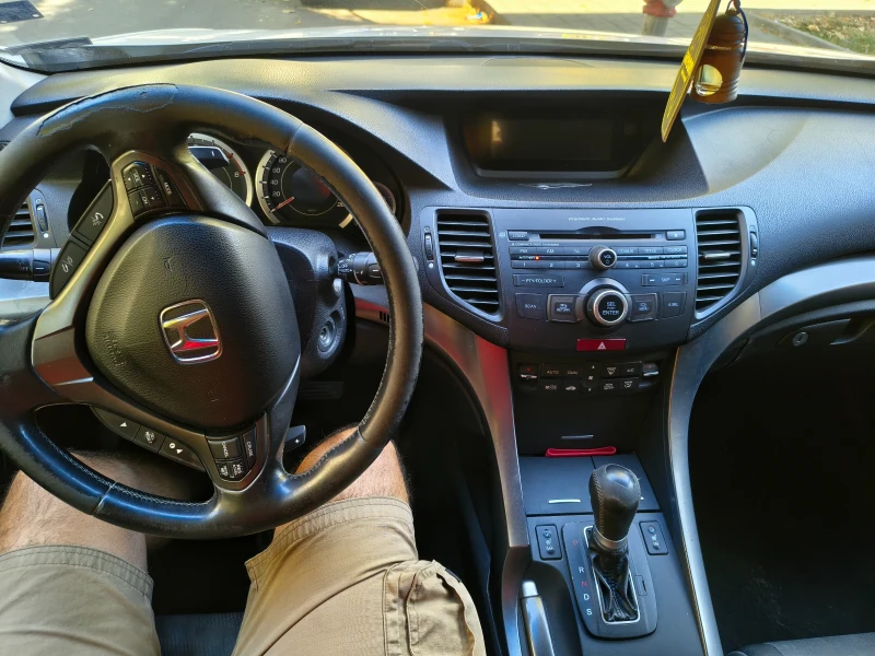 Honda Accord, снимка 4 - Автомобили и джипове - 52383651